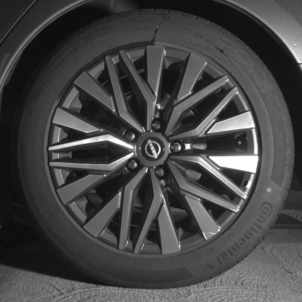 Used 2025 Nissan Altima 2.5 SV image 14