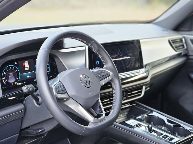 Used 2024 Volkswagen Atlas Cross Sport SE image 12