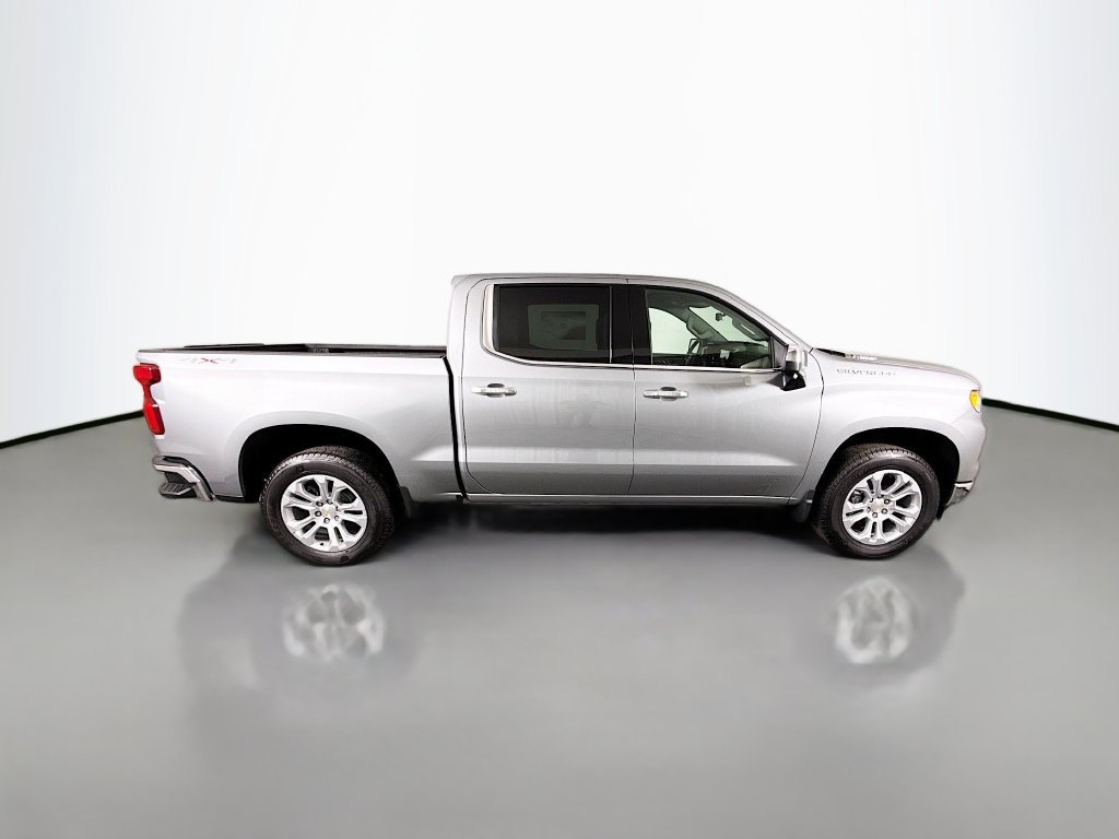 New 2026 Chevrolet Silverado 1500 LTZ w/ Technology Package AWD/4WD image 8