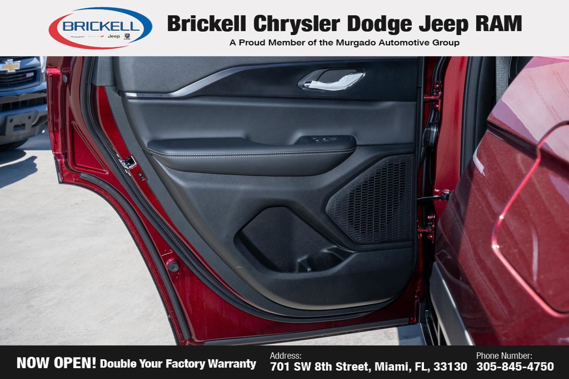 New 2025 Jeep Grand Cherokee Altitude image 12