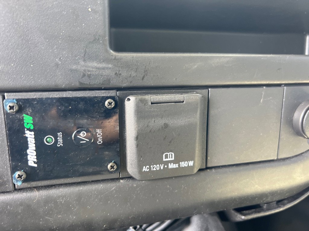 Used 2018 Chevrolet Express 3500 w/ Driver Convenience Package image 38