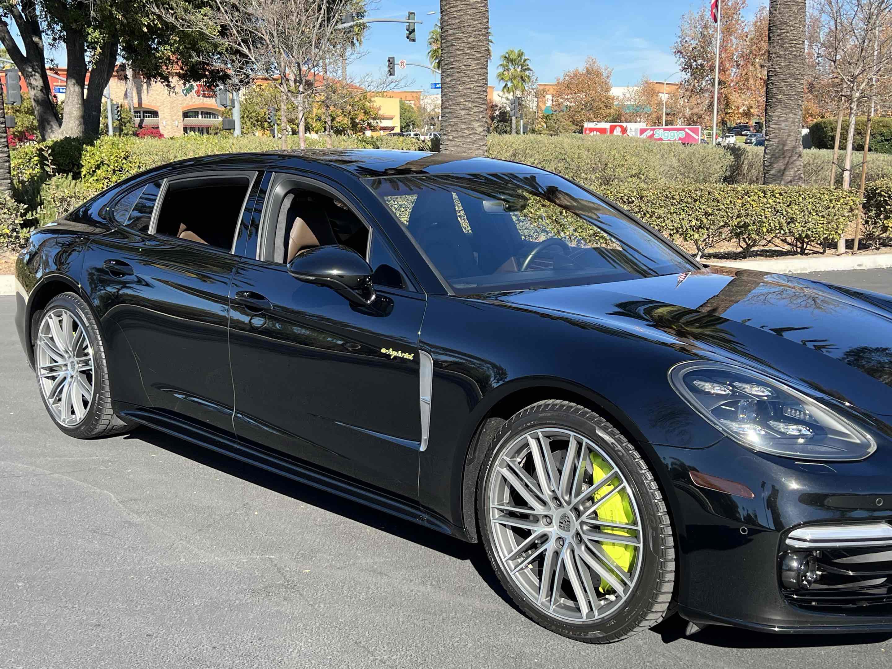 Used 2019 Porsche Panamera Turbo S Executive image 57