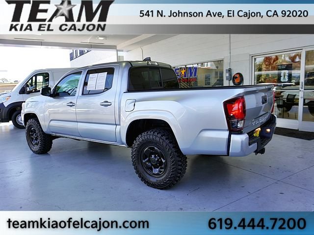 Used 2022 Toyota Tacoma SR AWD/4WD image 10
