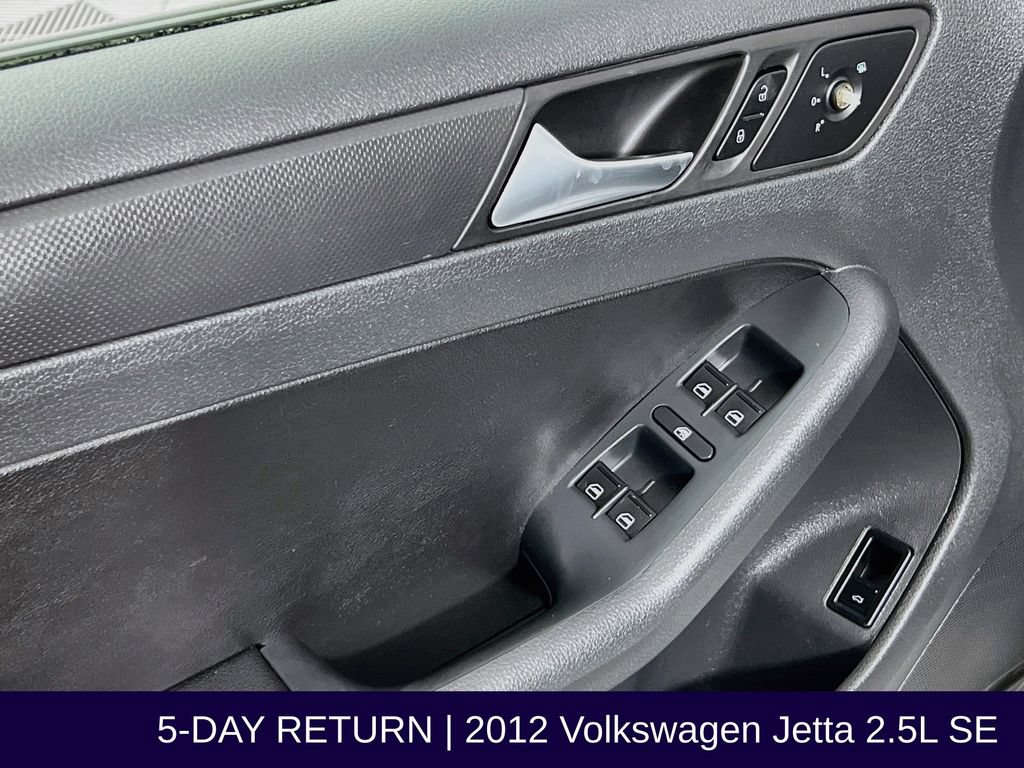 Used 2012 Volkswagen Jetta SE FWD image 21