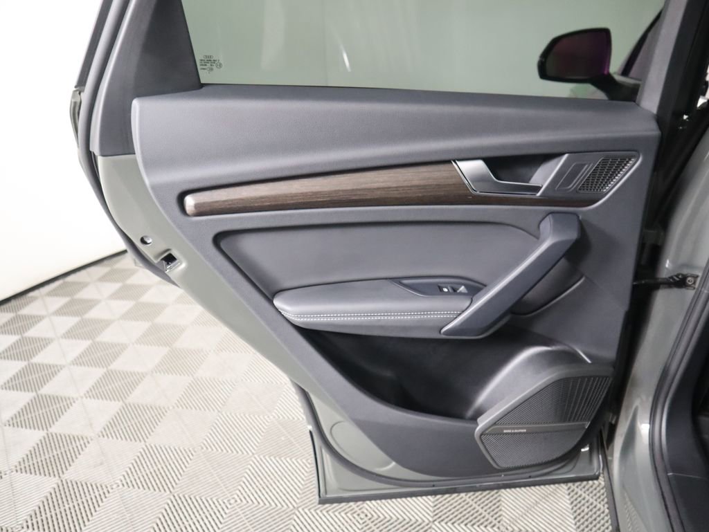 Certified 2025 Audi Q5 2.0T Premium Plus w/ Premium Plus Package image 27