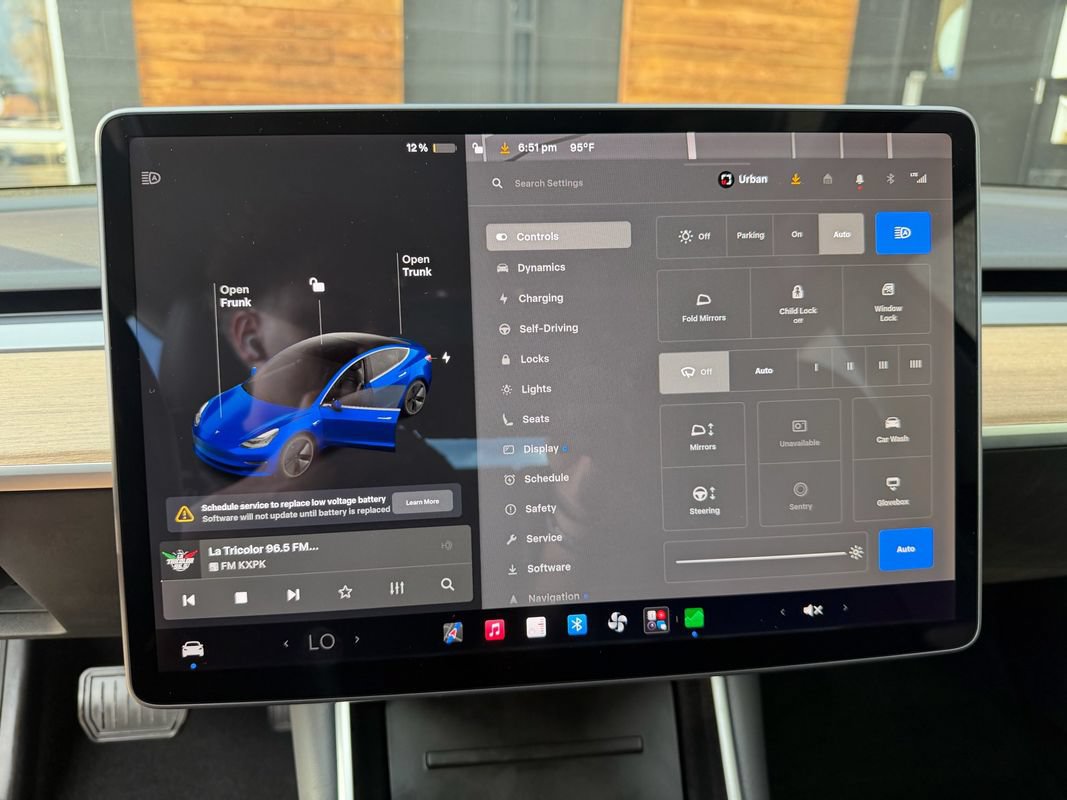 Used 2018 Tesla Model 3 Long Range AWD/4WD image 30
