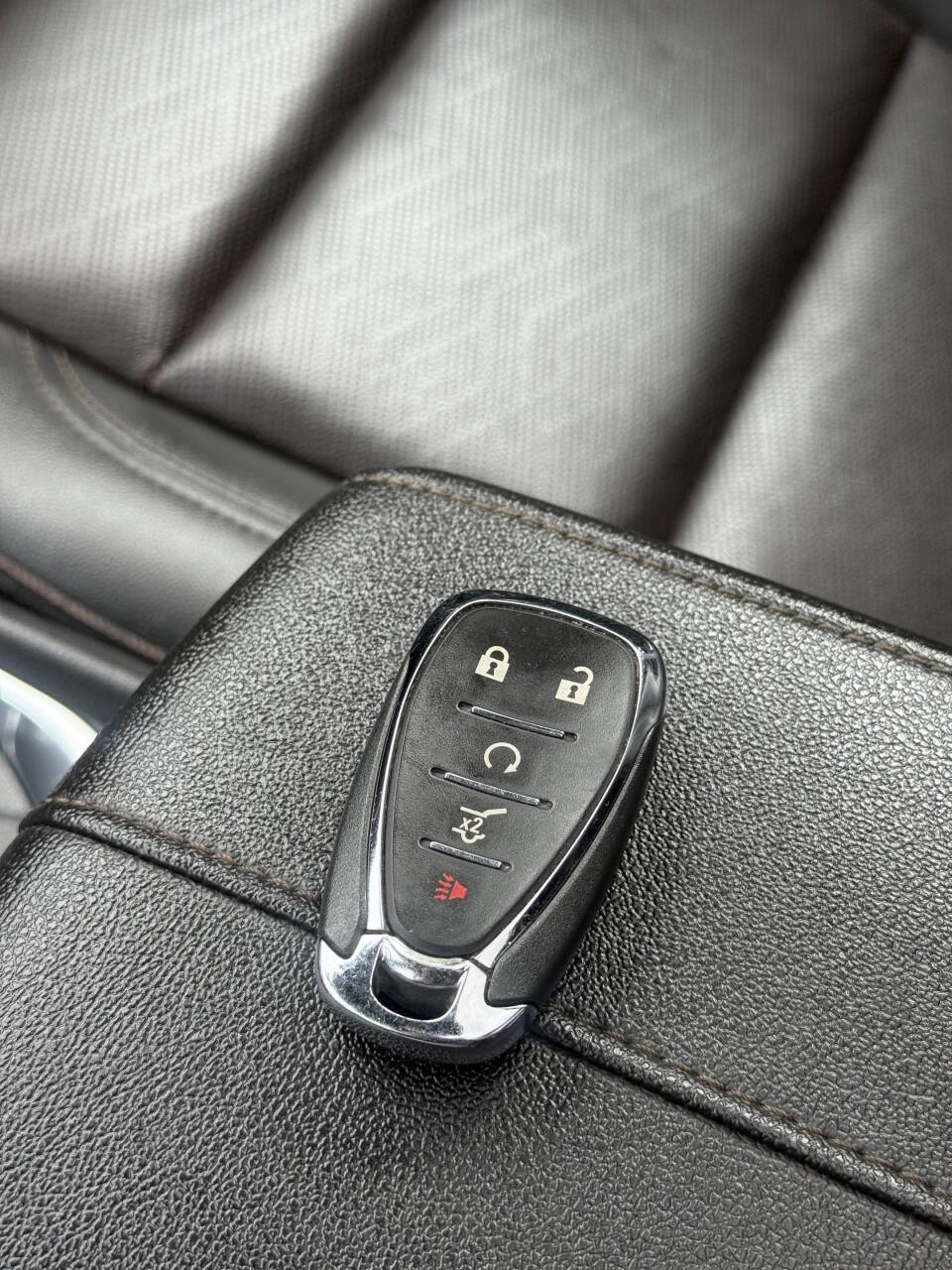 Used 2022 Chevrolet Traverse High Country image 26