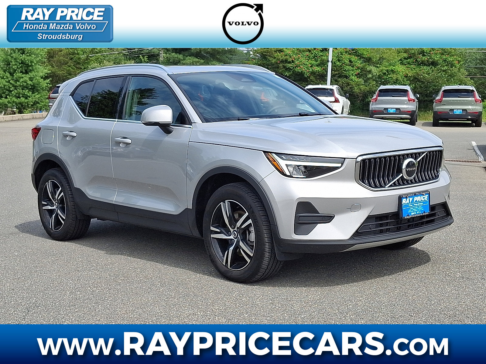 Certified 2025 Volvo XC40 B5 Core