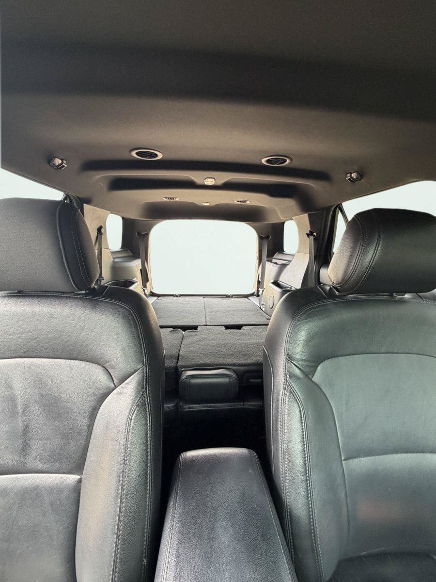 Used 2016 Ford Explorer XLT w/ Equipment Group 202A FWD image 24
