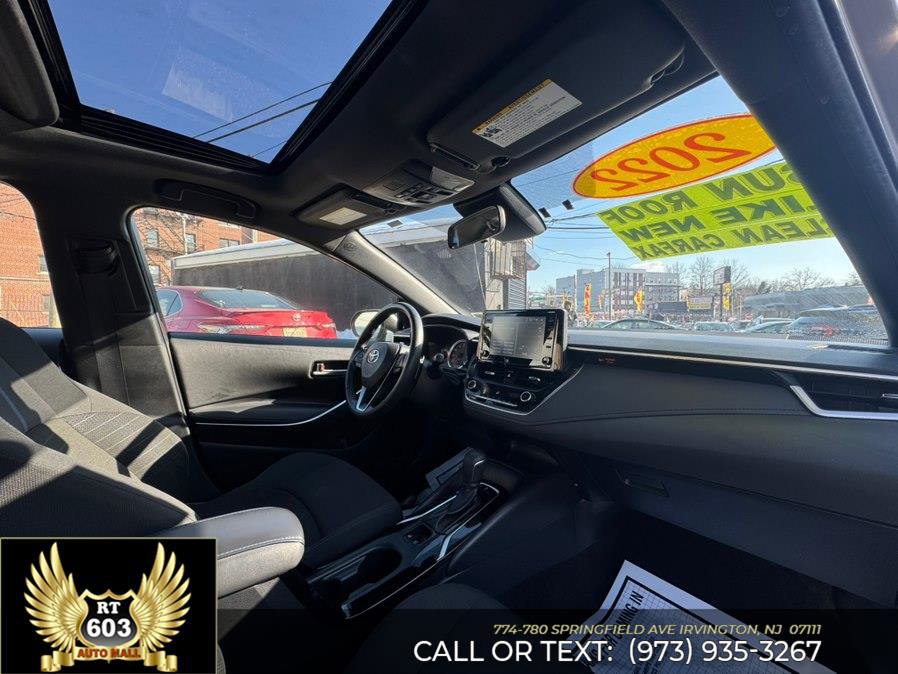 Used 2022 Toyota Corolla SE image 14