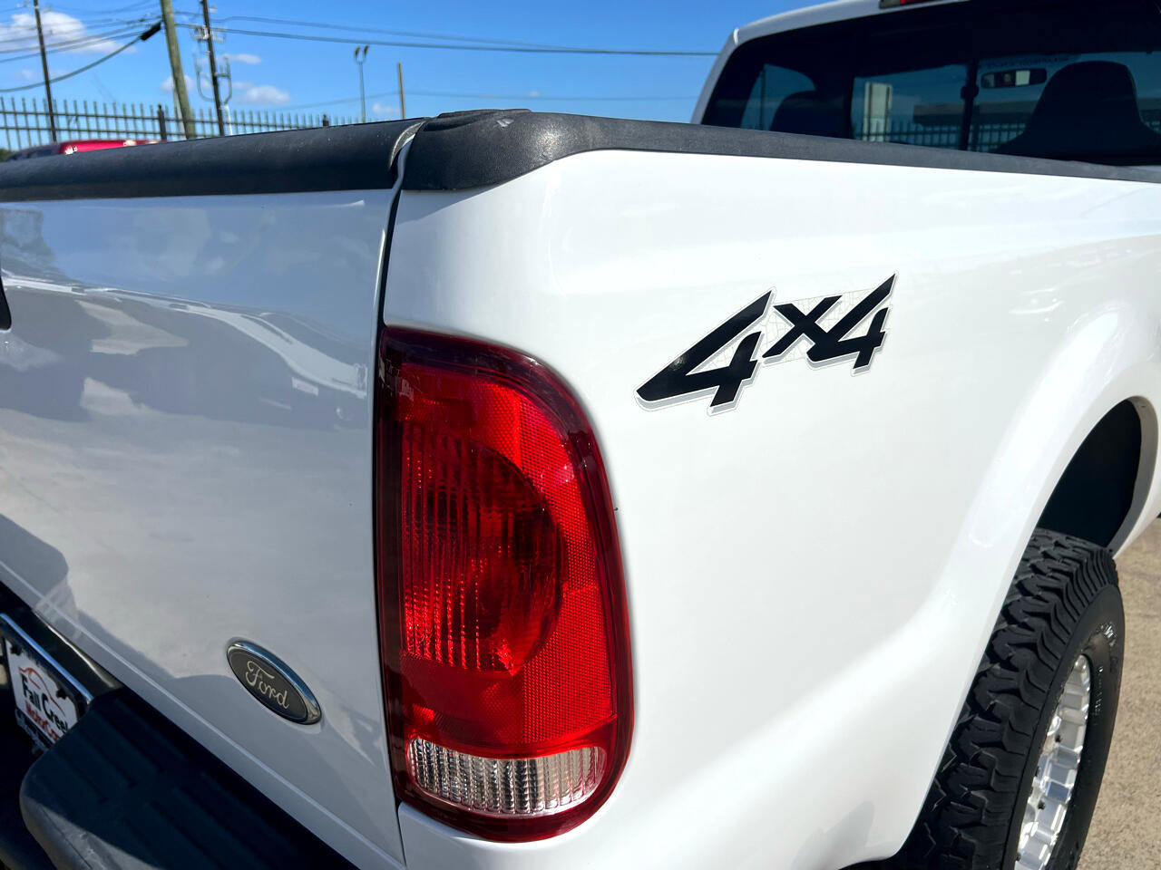 Used 2003 Ford F250 XL image 9