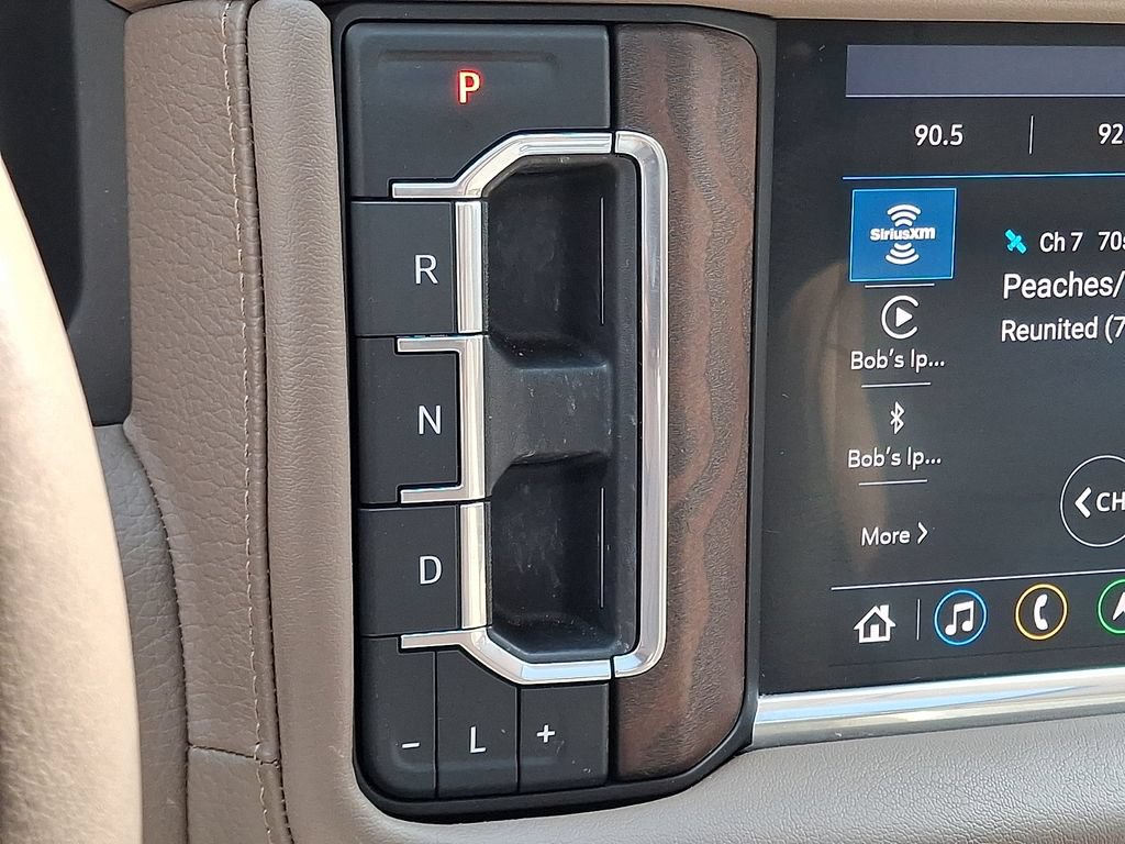 Used 2021 GMC Yukon Denali w/ Denali Ultimate Package AWD/4WD image 19