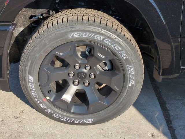 New 2026 RAM 1500 4x4 Crew Cab image 10