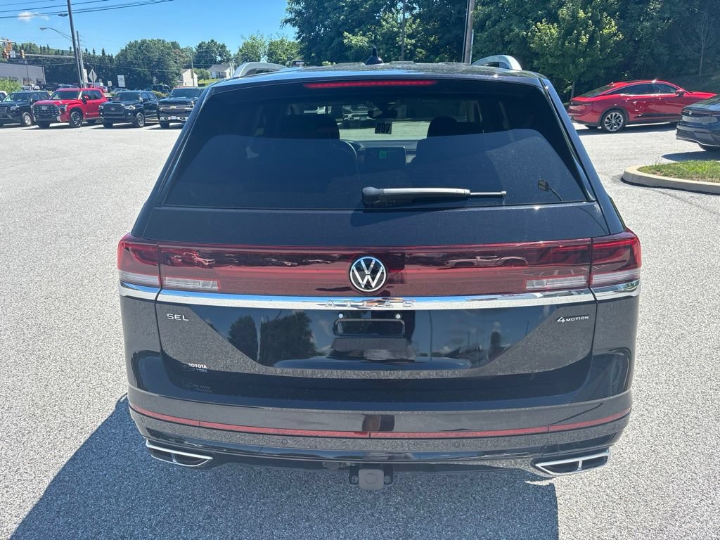 Used 2025 Volkswagen Atlas SEL Premium R-Line AWD/4WD image 4