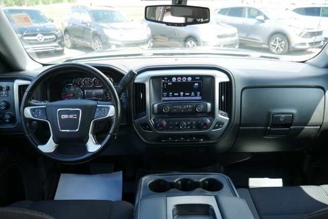 Used 2018 GMC Sierra 1500 SLE w/ SLE Value Package AWD/4WD image 5