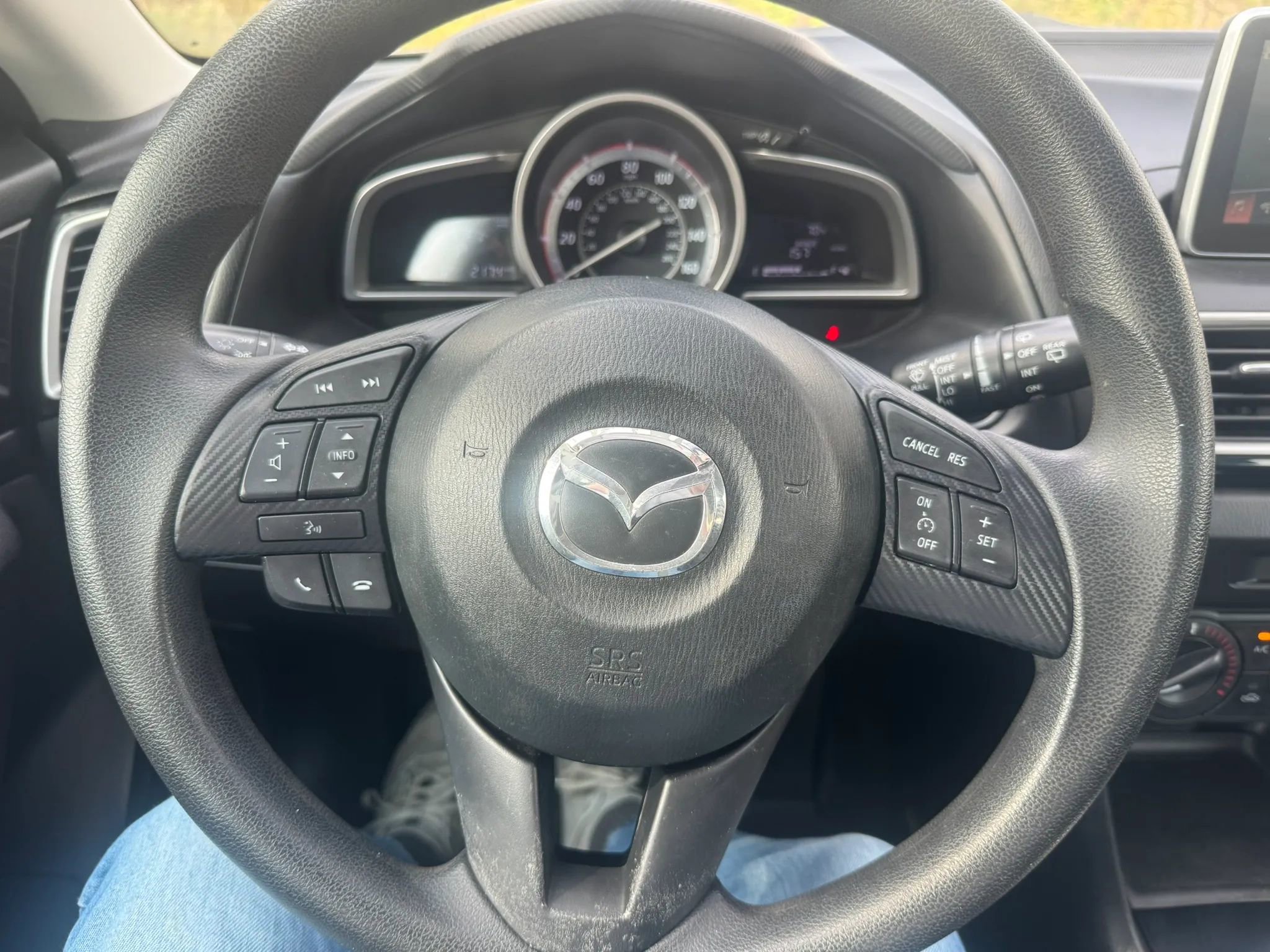 Used 2015 MAZDA MAZDA3 i Sport image 24