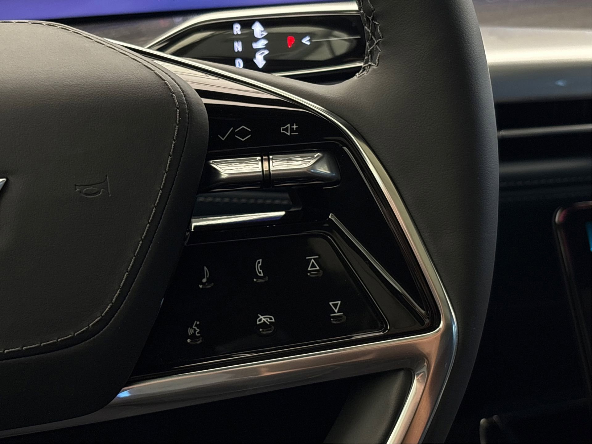 New 2026 Cadillac Escalade IQL Luxury image 30