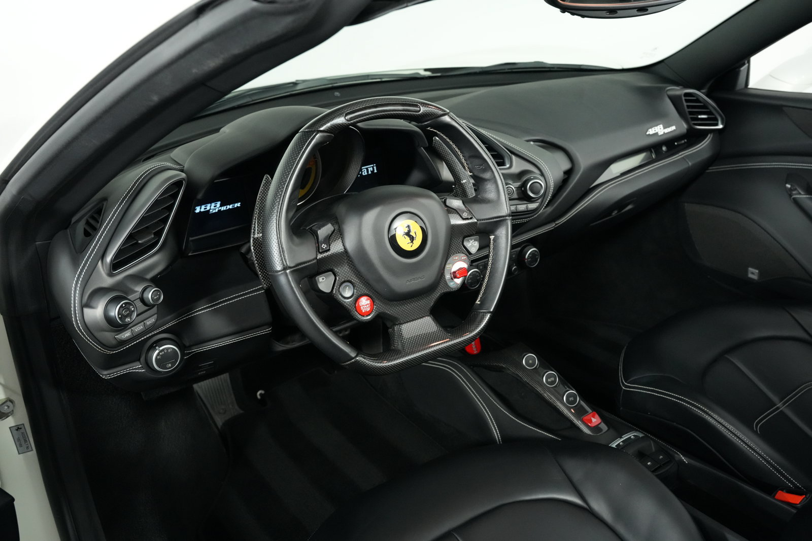Used 2019 Ferrari 488 Spider RWD image 31