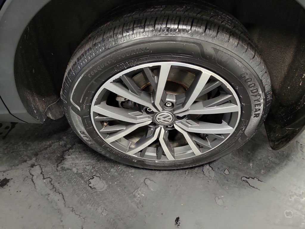 Used 2021 Volkswagen Tiguan S image 10