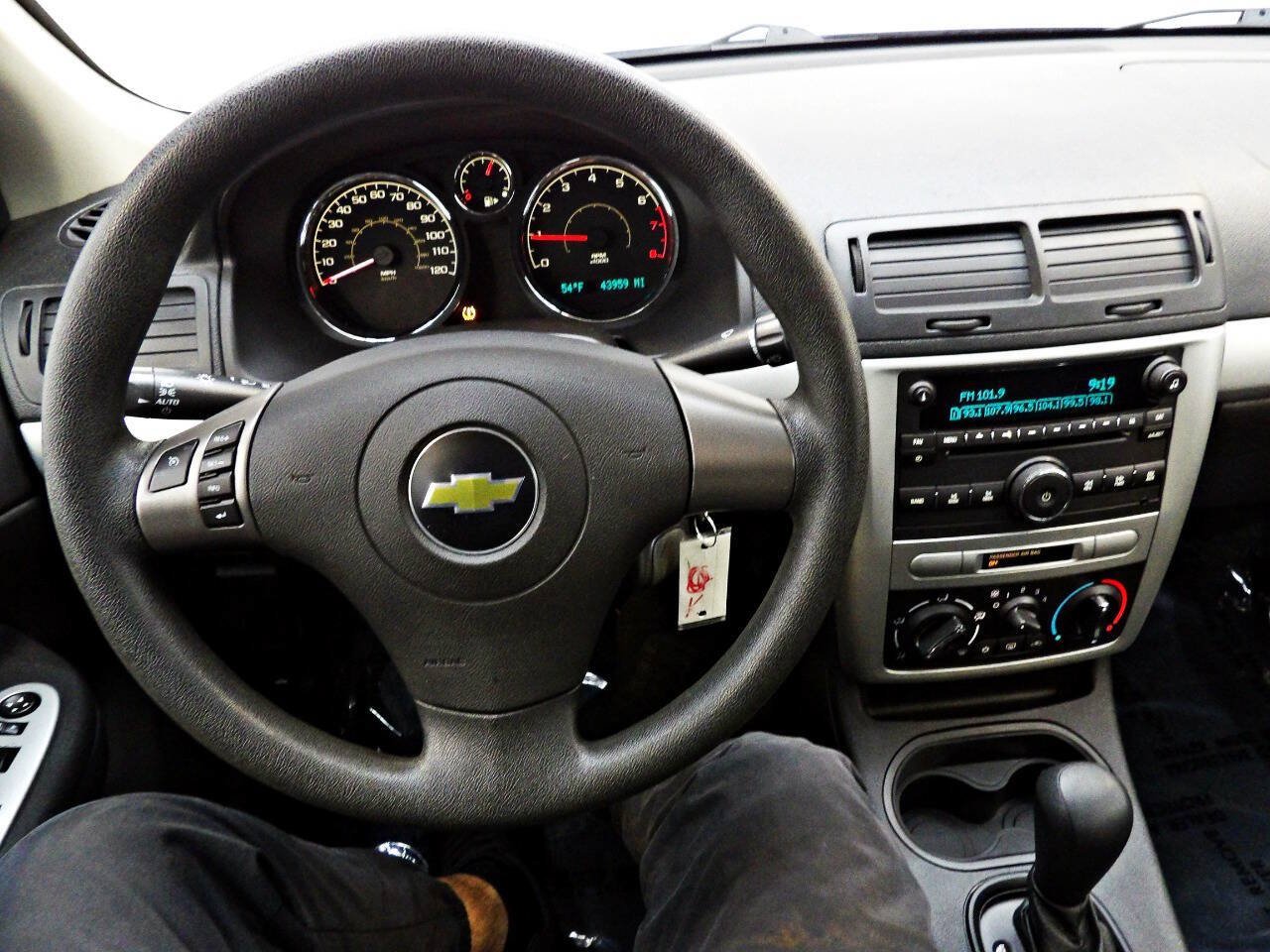 Used 2010 Chevrolet Cobalt LT FWD image 16