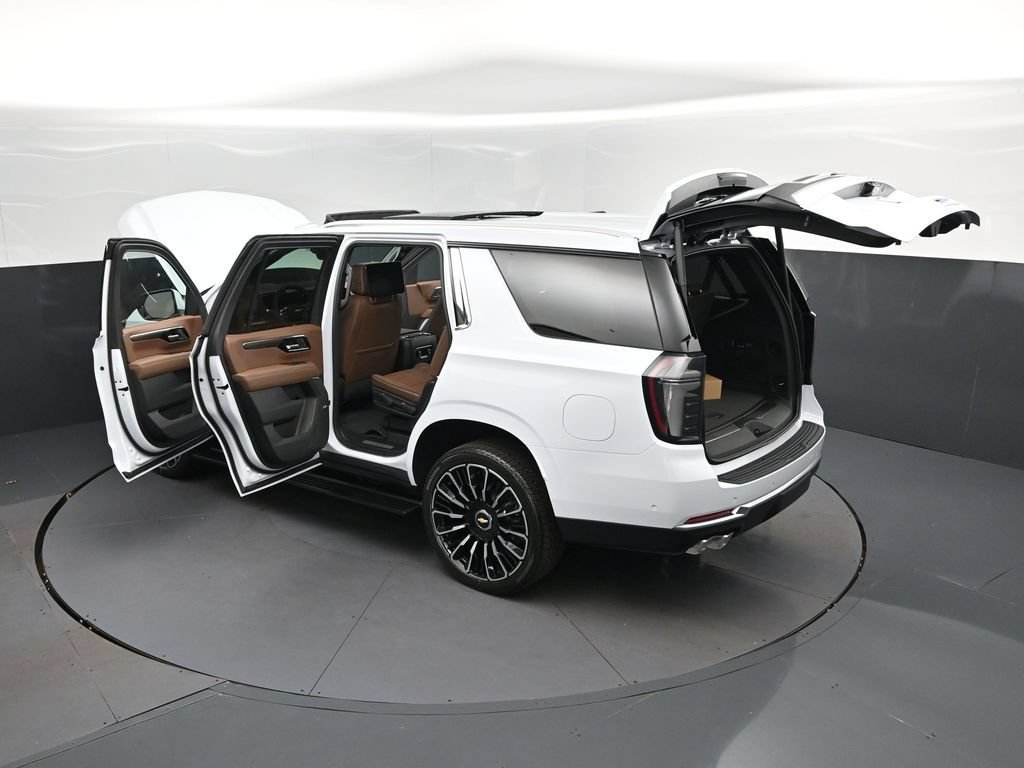 New 2026 Chevrolet Tahoe High Country AWD/4WD image 2