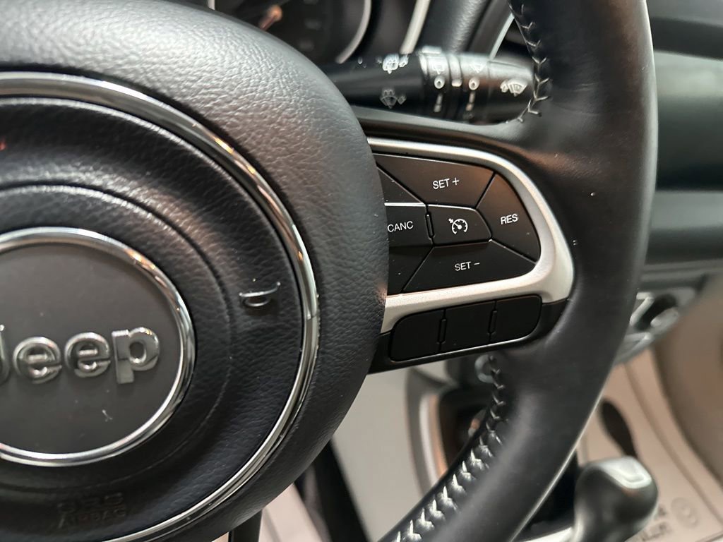 Used 2020 Jeep Compass Latitude w/ Popular Equipment Group AWD/4WD image 17