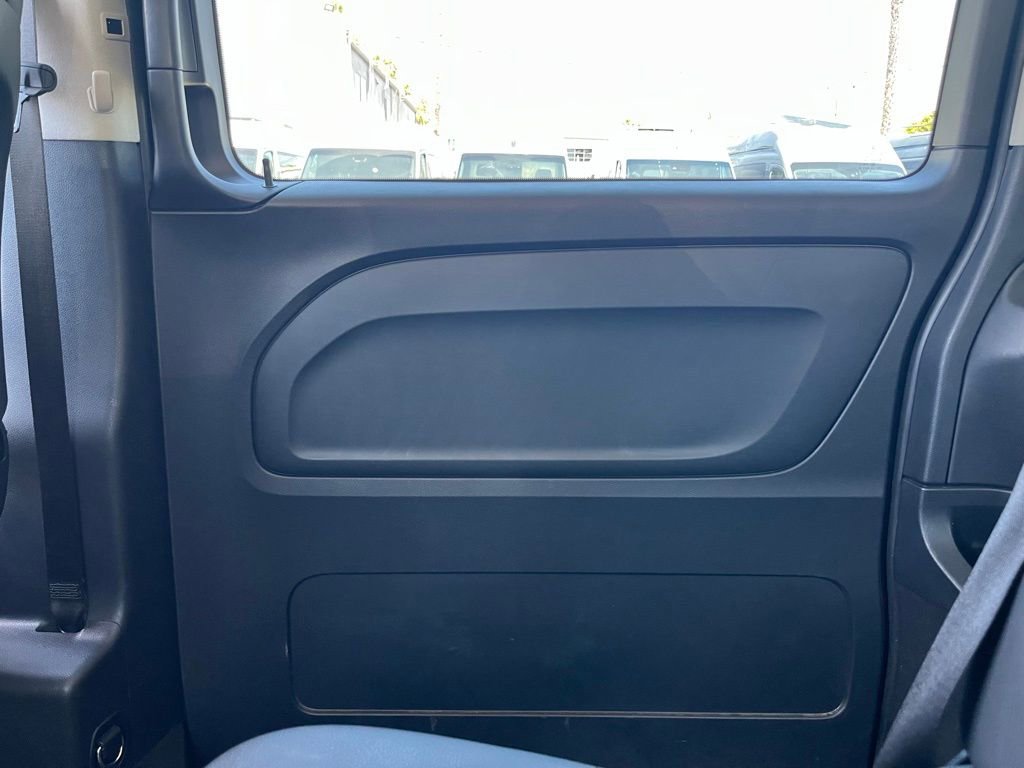 Used 2019 Mercedes-Benz Metris Passenger image 19