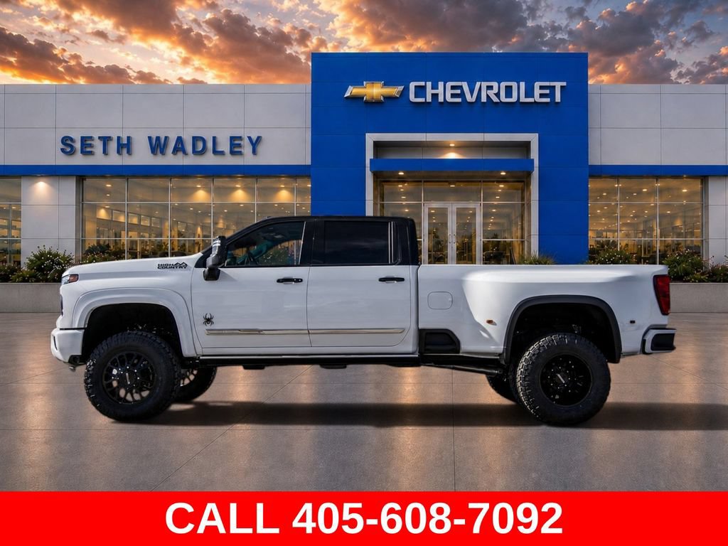 Used 2025 Chevrolet Silverado 3500 High Country w/ High Country Premium Package AWD/4WD image 4