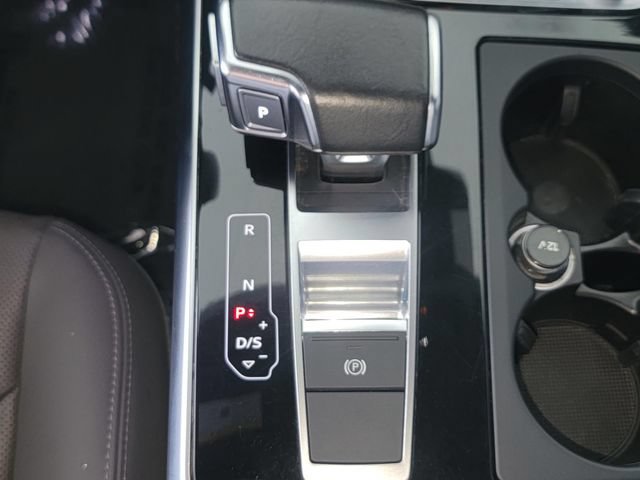 Used 2020 Audi Q8 Premium Plus w/ Premium Plus Package AWD/4WD image 24