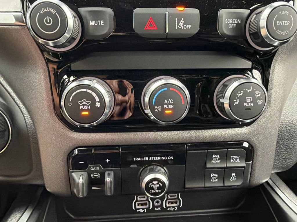 New 2026 RAM 1500 Express AWD/4WD image 23