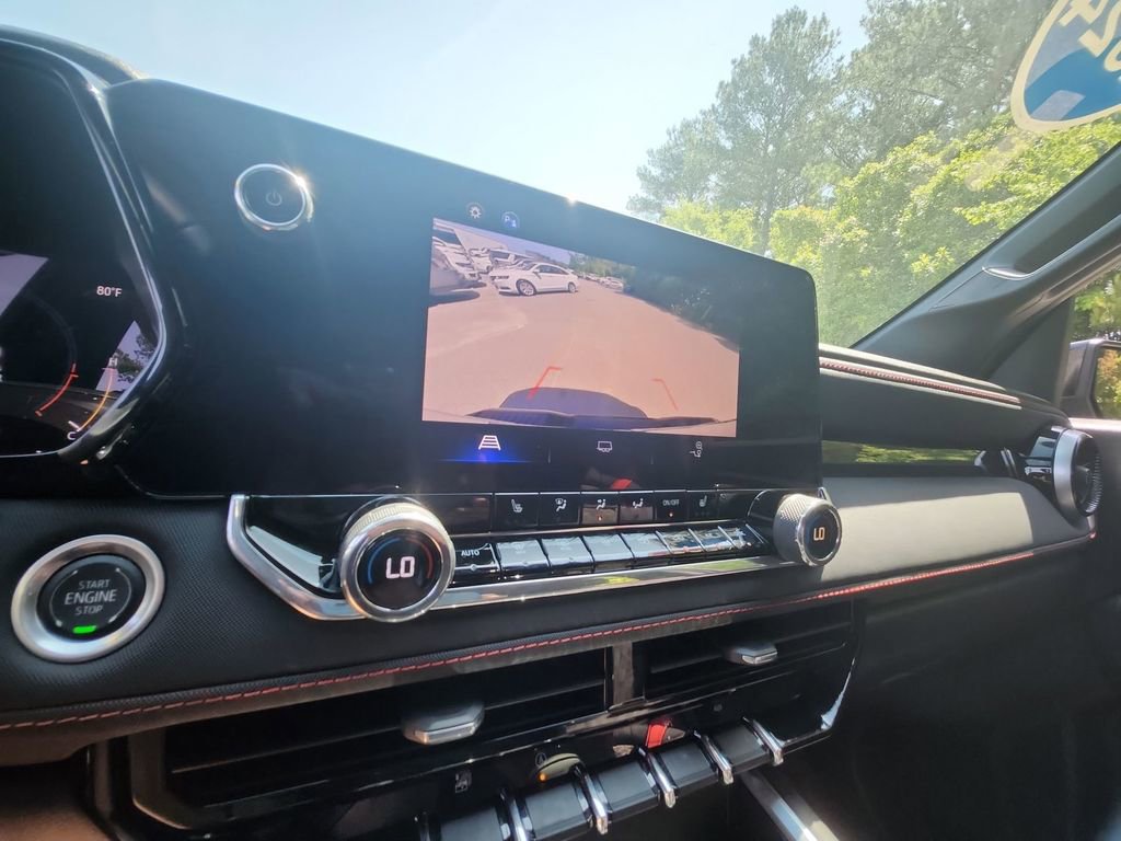 Used 2024 Chevrolet Colorado Z71 w/ Z71 Convenience Package 2 image 19