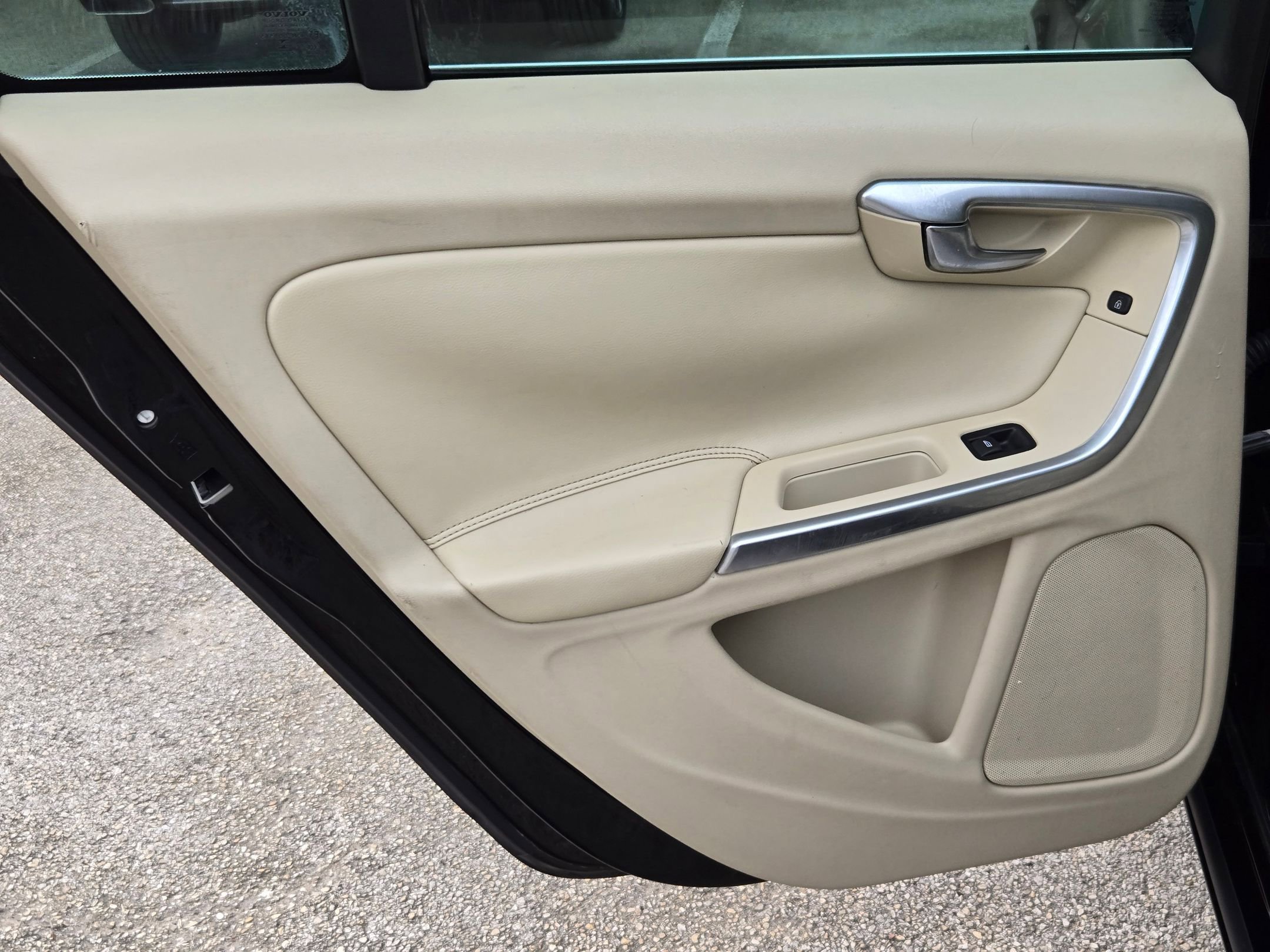 Used 2015 Volvo S60 T5 Premier image 15