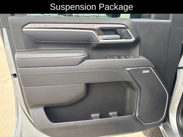 Certified 2025 Chevrolet Silverado 2500 LTZ w/ LTZ Premium Package AWD/4WD image 13