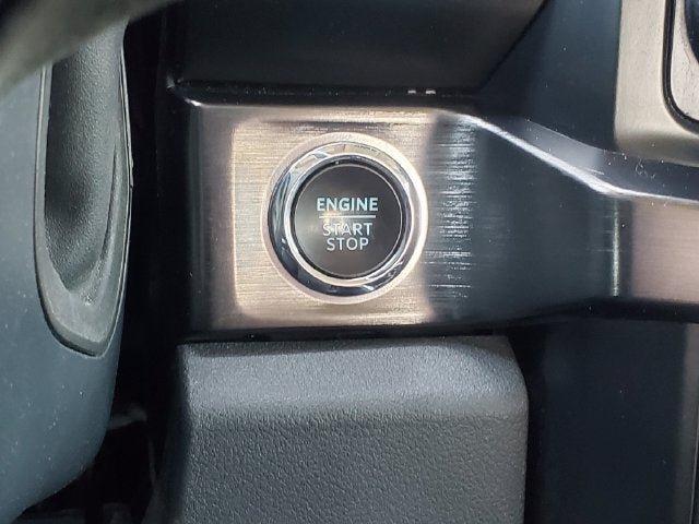 Used 2023 Ford F250 Lariat w/ Lariat Ultimate Package AWD/4WD image 17