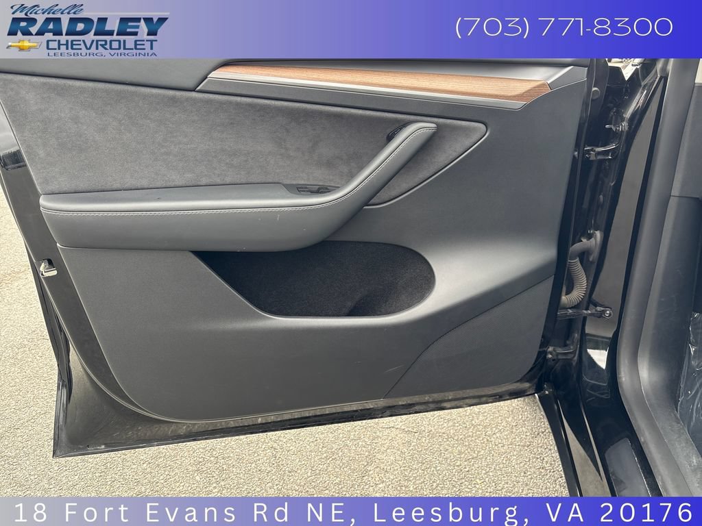 Used 2025 Tesla Model Y Long Range AWD/4WD image 13