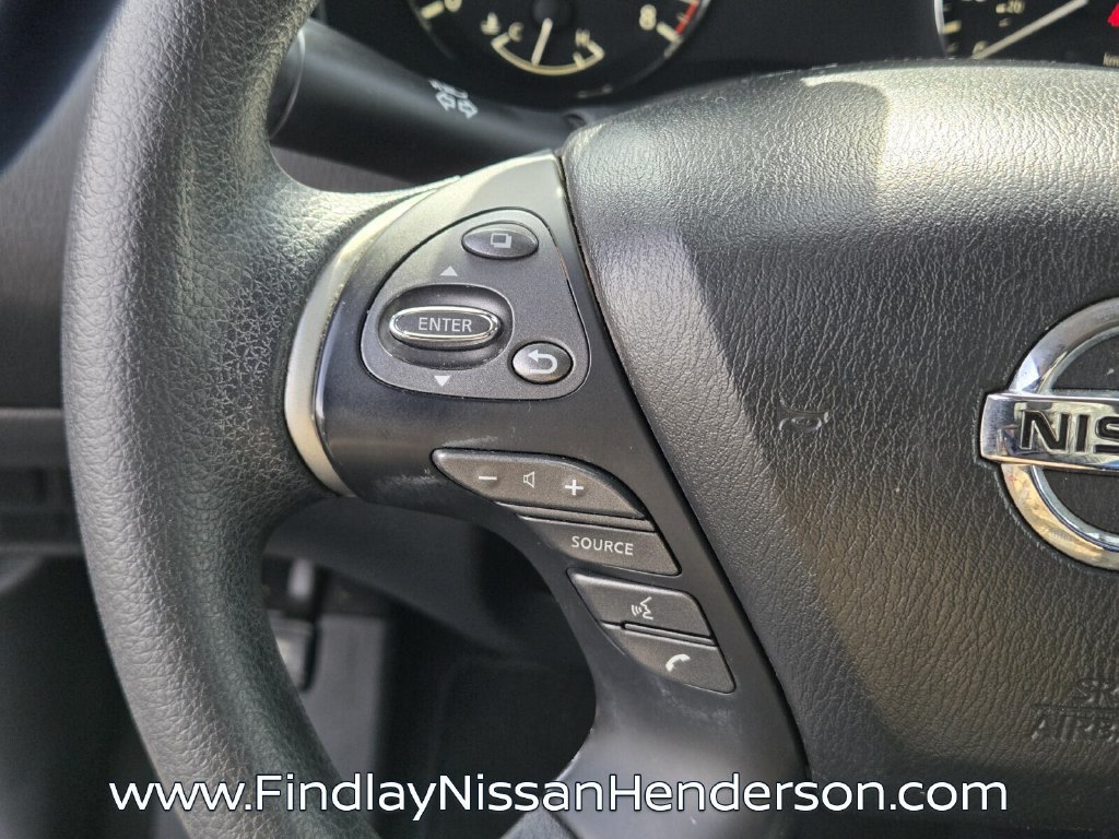 Used 2018 Nissan Pathfinder S FWD image 23