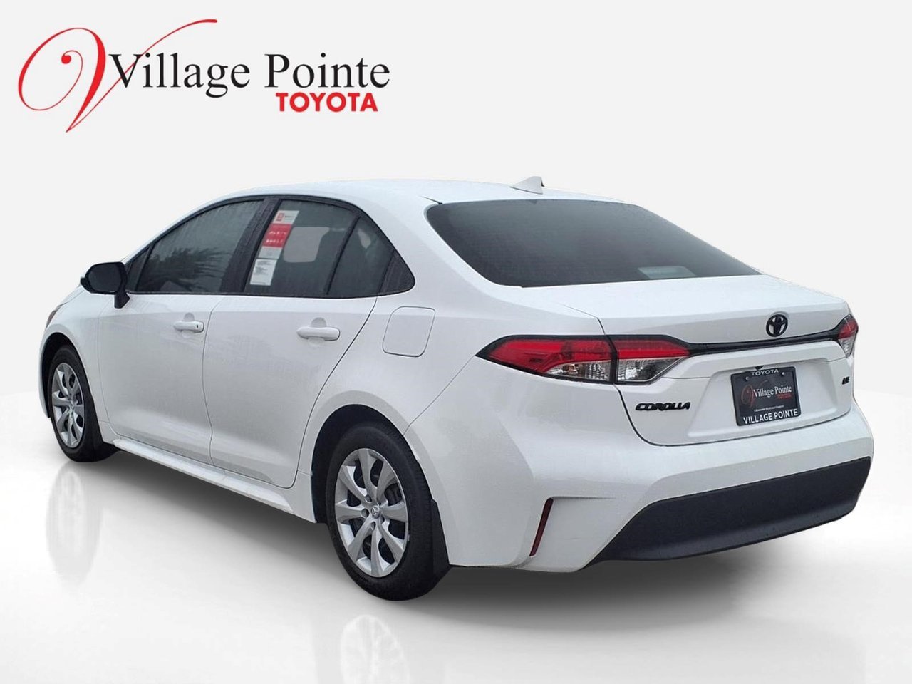 Used 2026 Toyota Corolla LE FWD image 3