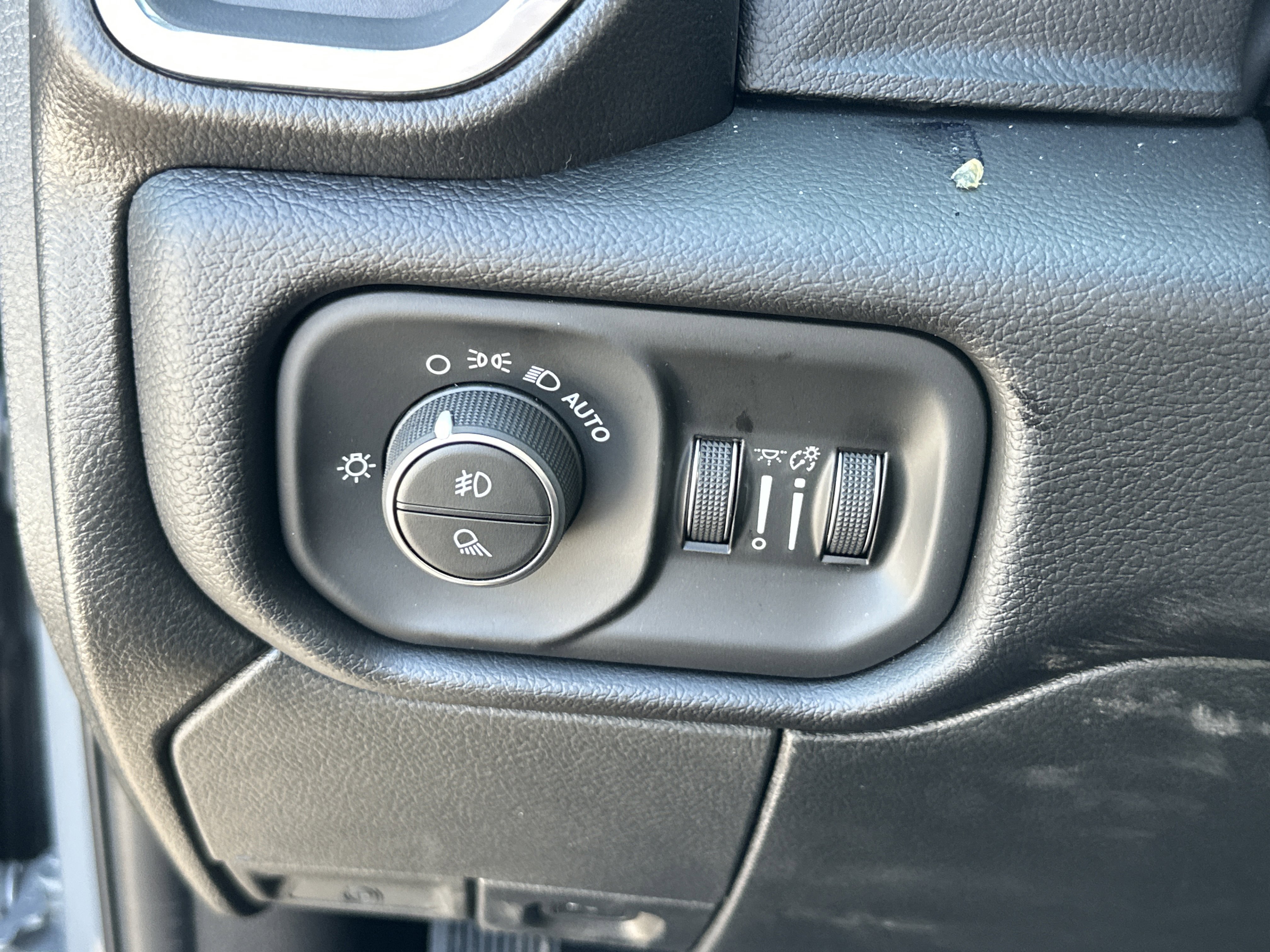 New 2026 RAM 2500 Laramie image 12