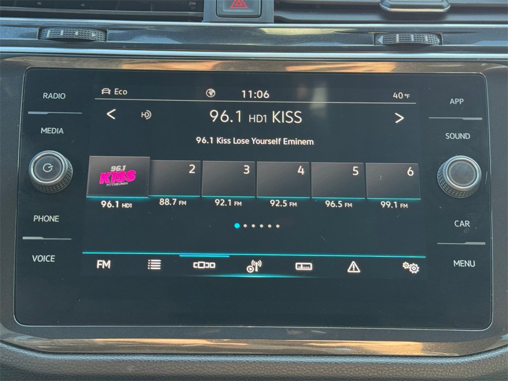 Used 2024 Volkswagen Tiguan SE R-Line image 19