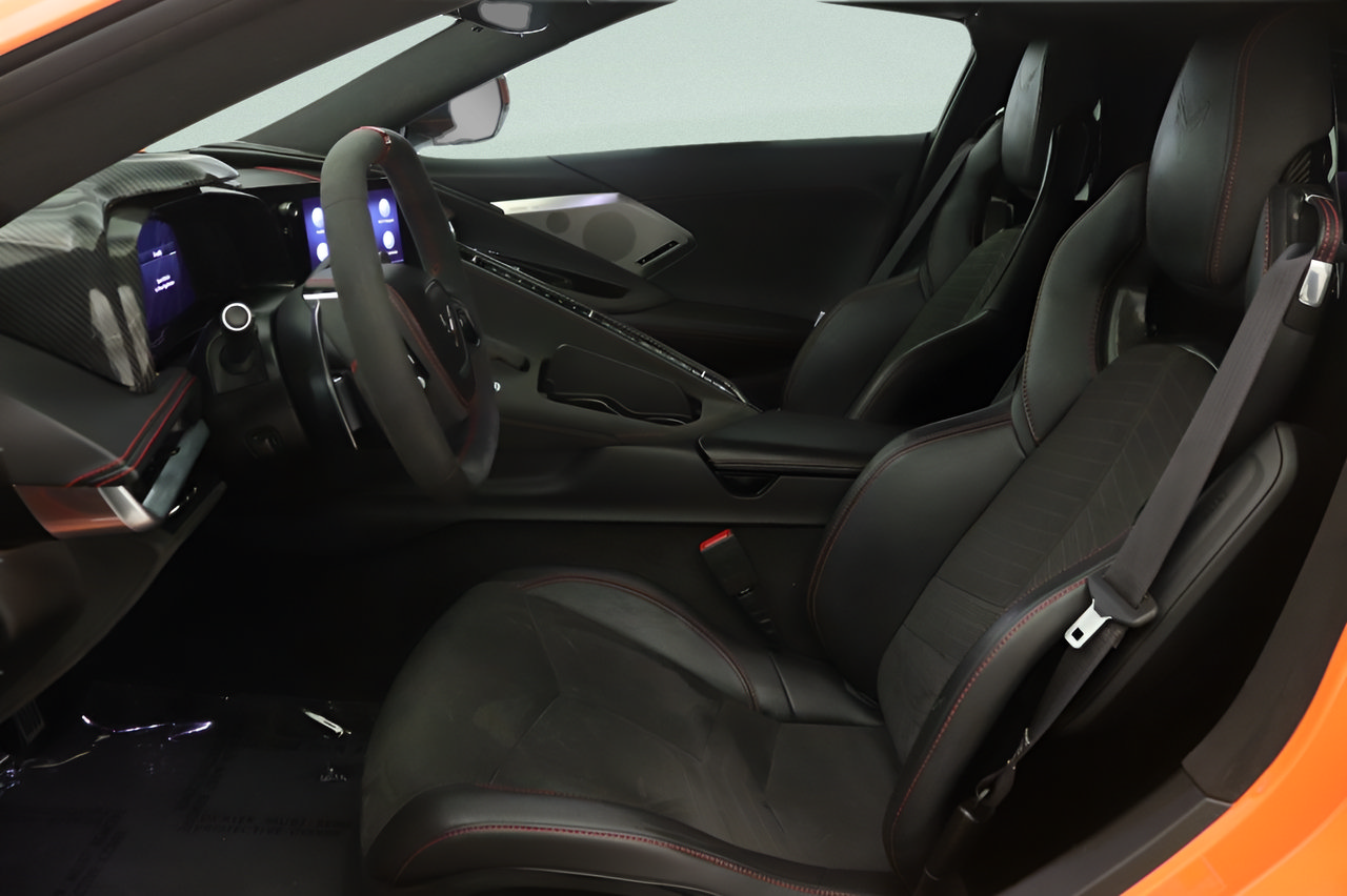 Used 2022 Chevrolet Corvette Stingray Premium Cpe w/ Z51 Performance Package RWD image 26