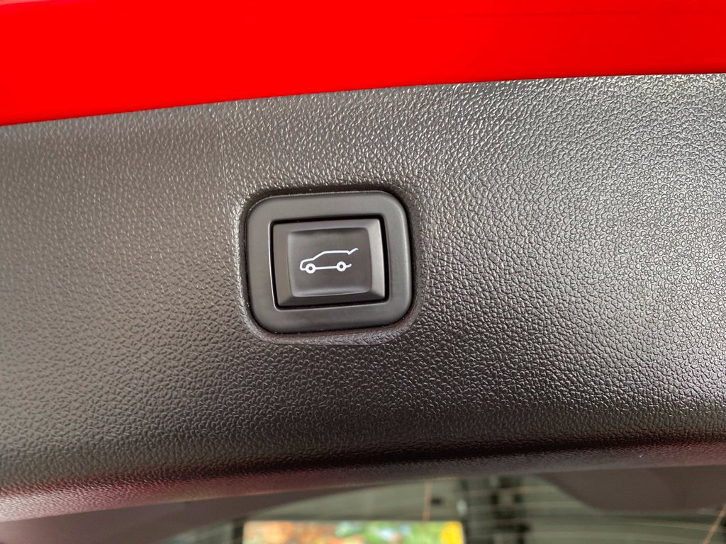 Used 2022 Chevrolet Blazer RS w/ Driver Confidence II Package AWD/4WD image 12