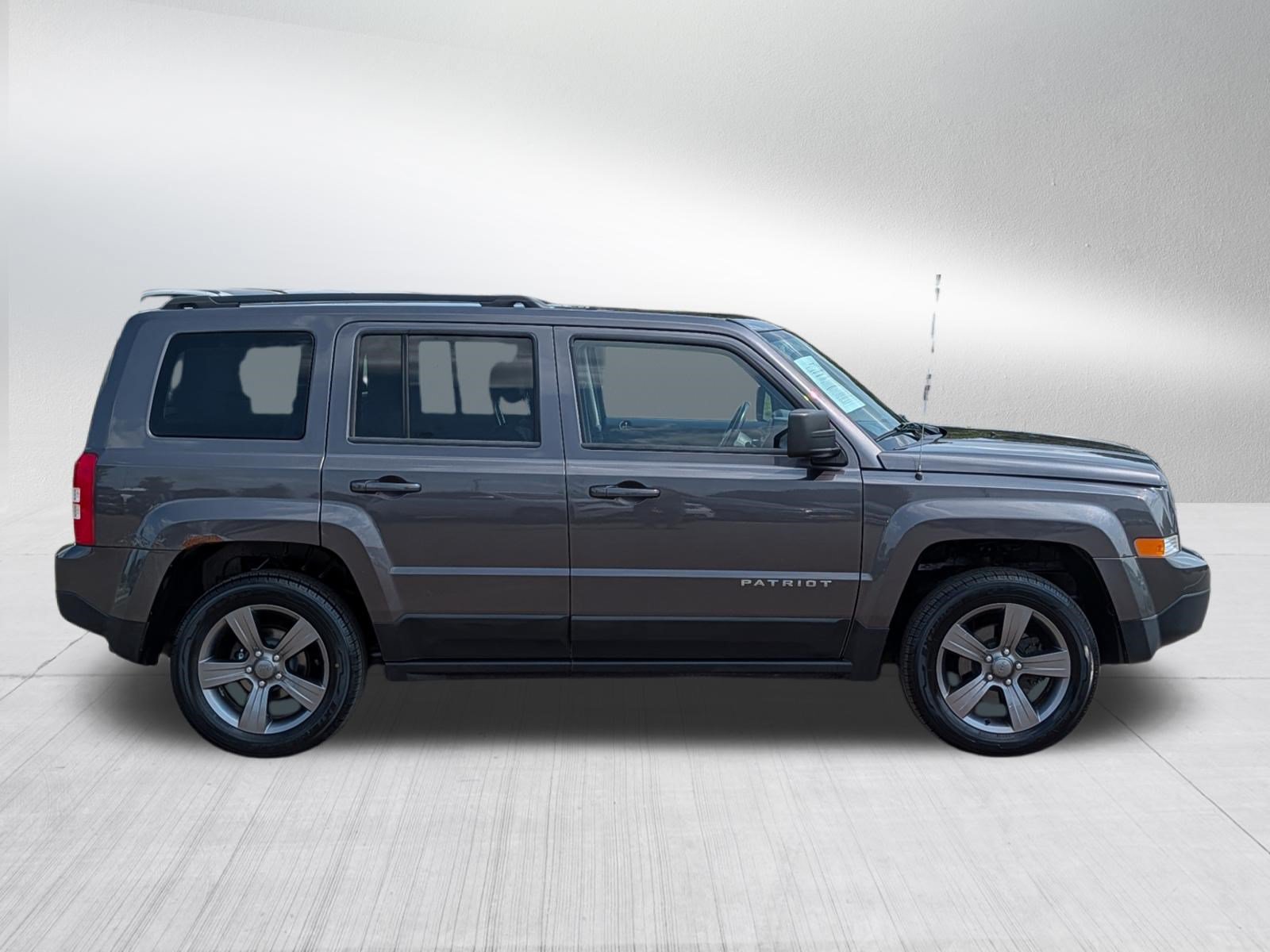 Used 2015 Jeep Patriot 4WD image 8