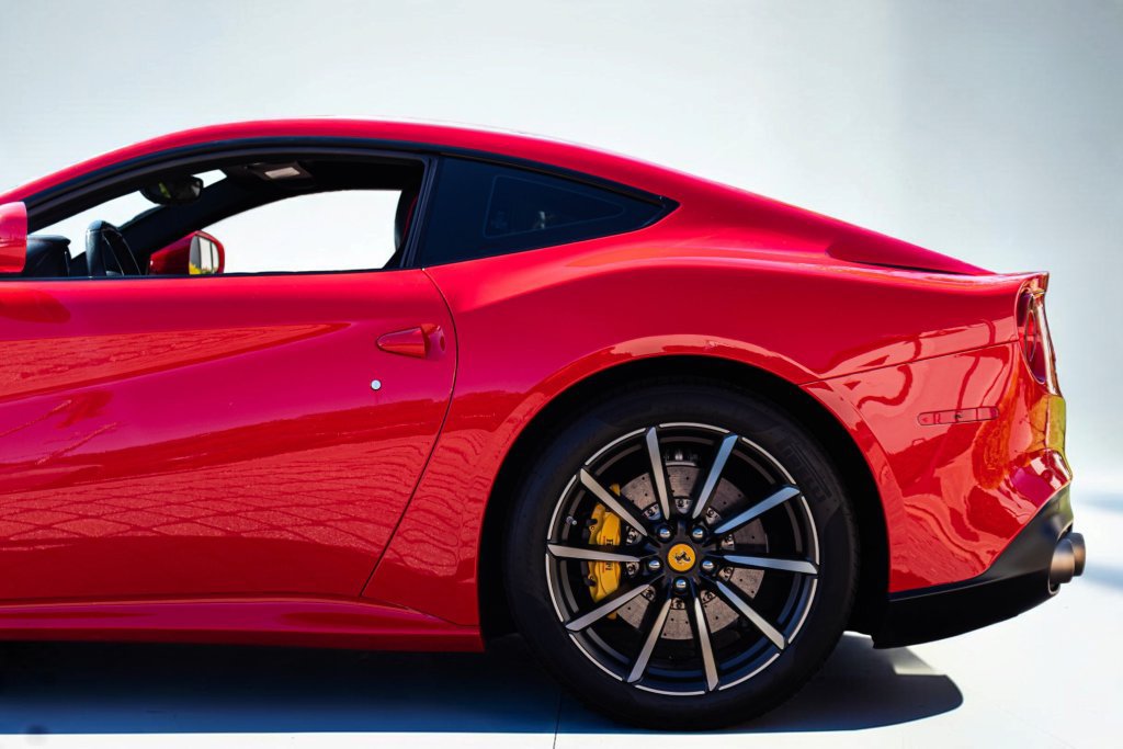 Used 2014 Ferrari F12 Berlinetta RWD image 27