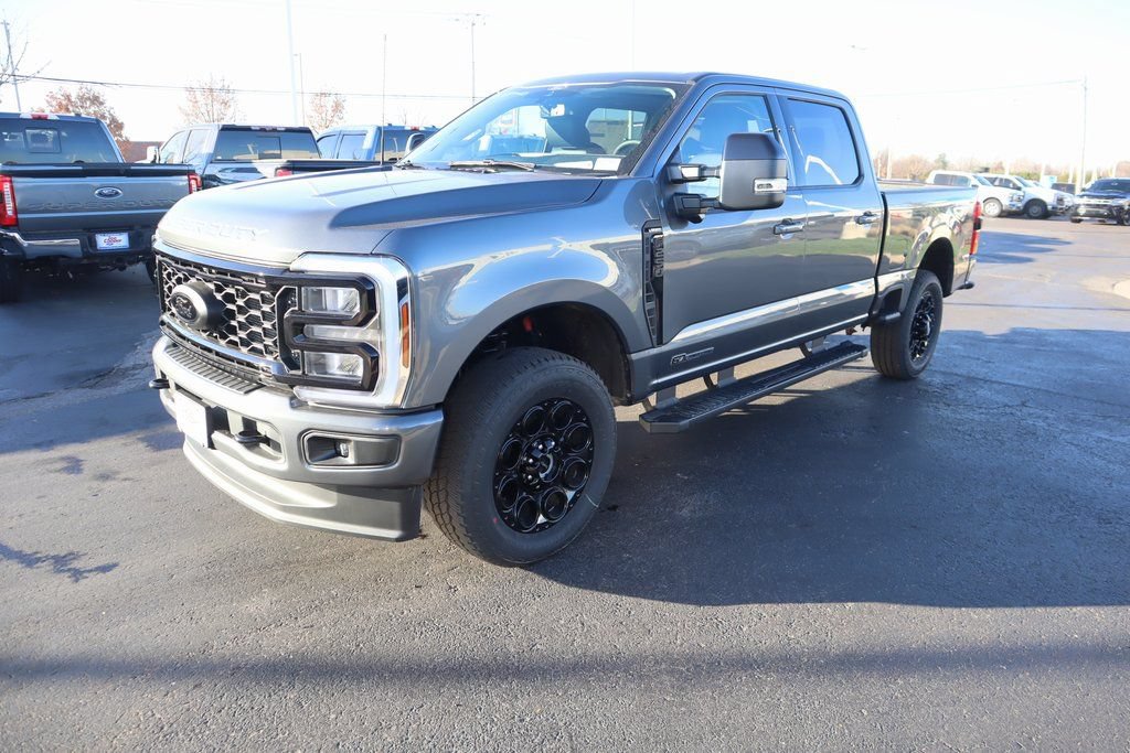New 2026 Ford F250 Lariat w/ Black Appearance Package AWD/4WD image 11