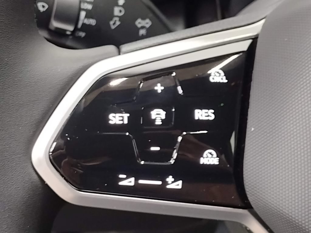 New 2026 Volkswagen ID.4 Pro AWD/4WD image 21