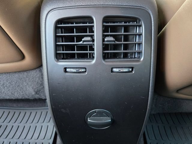 Used 2015 Lincoln MKS AWD w/ Equipment Group 201A image 16