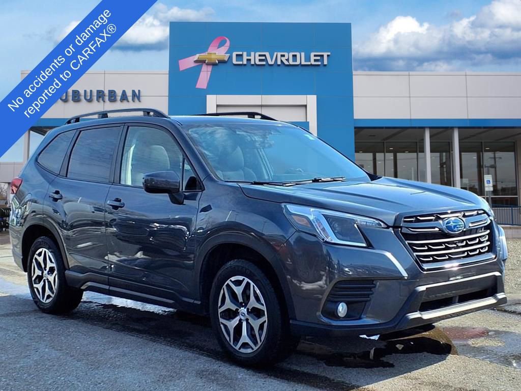 Used 2022 Subaru Forester Premium image 3