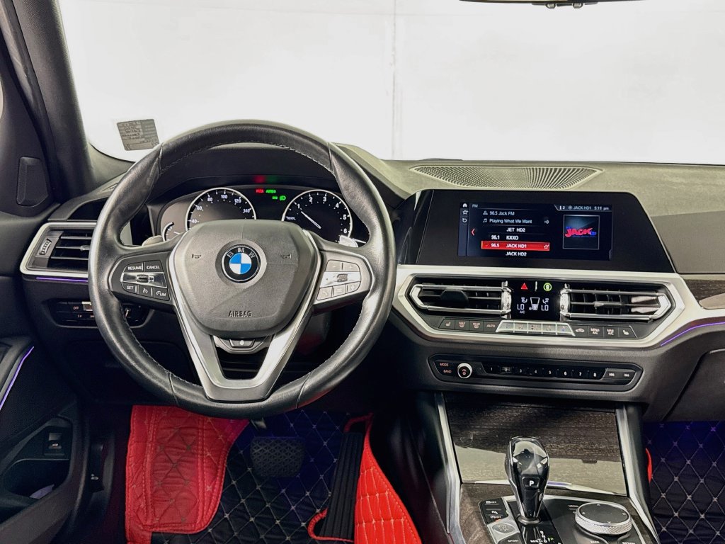 Used 2020 BMW 330i xDrive Sedan w/ Convenience Package AWD/4WD image 13