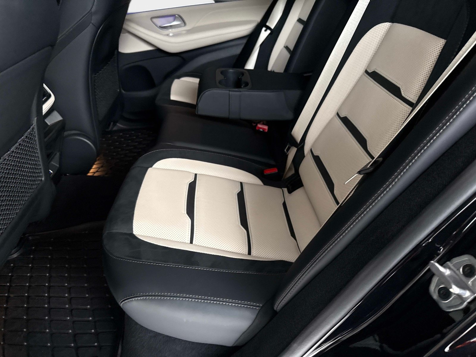 Certified 2024 Mercedes-Benz GLE 63 AMG S image 12