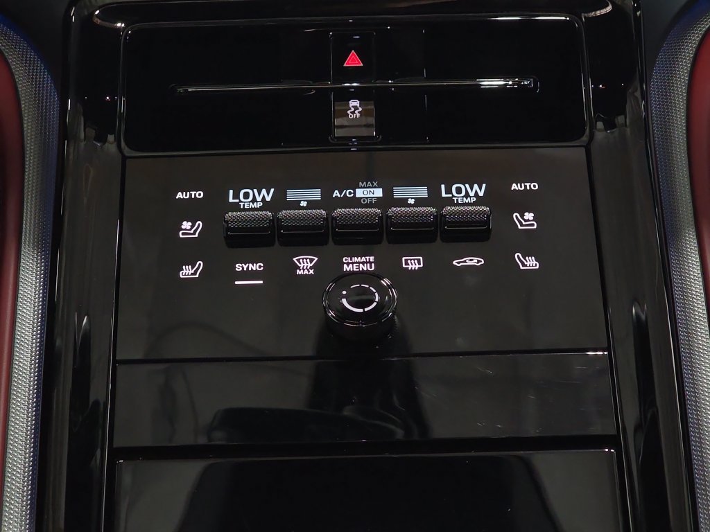 Certified 2026 Porsche Panamera RWD image 19
